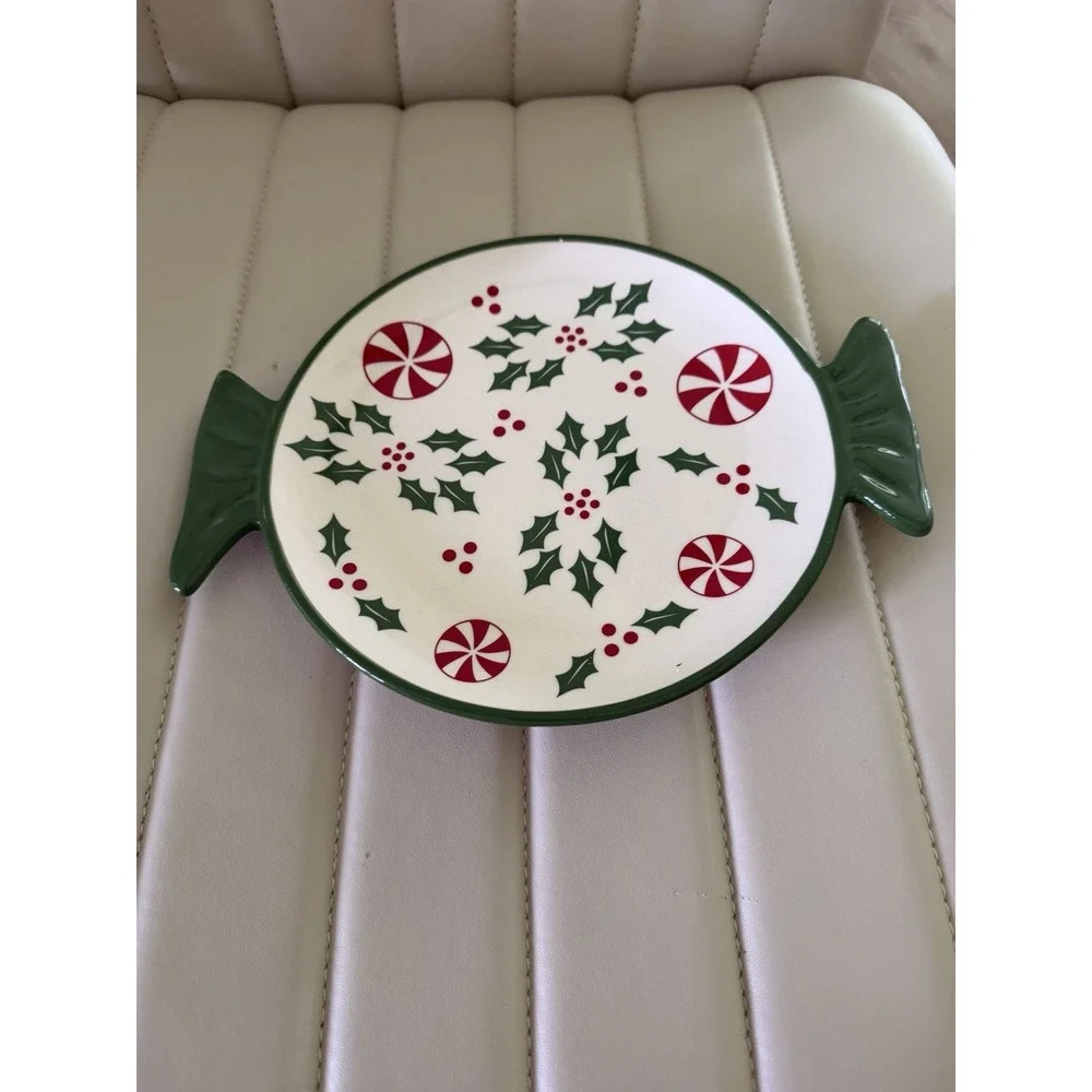 Temp-tations Special Edition Seasonal Holly Peppermint Luncheon Plate